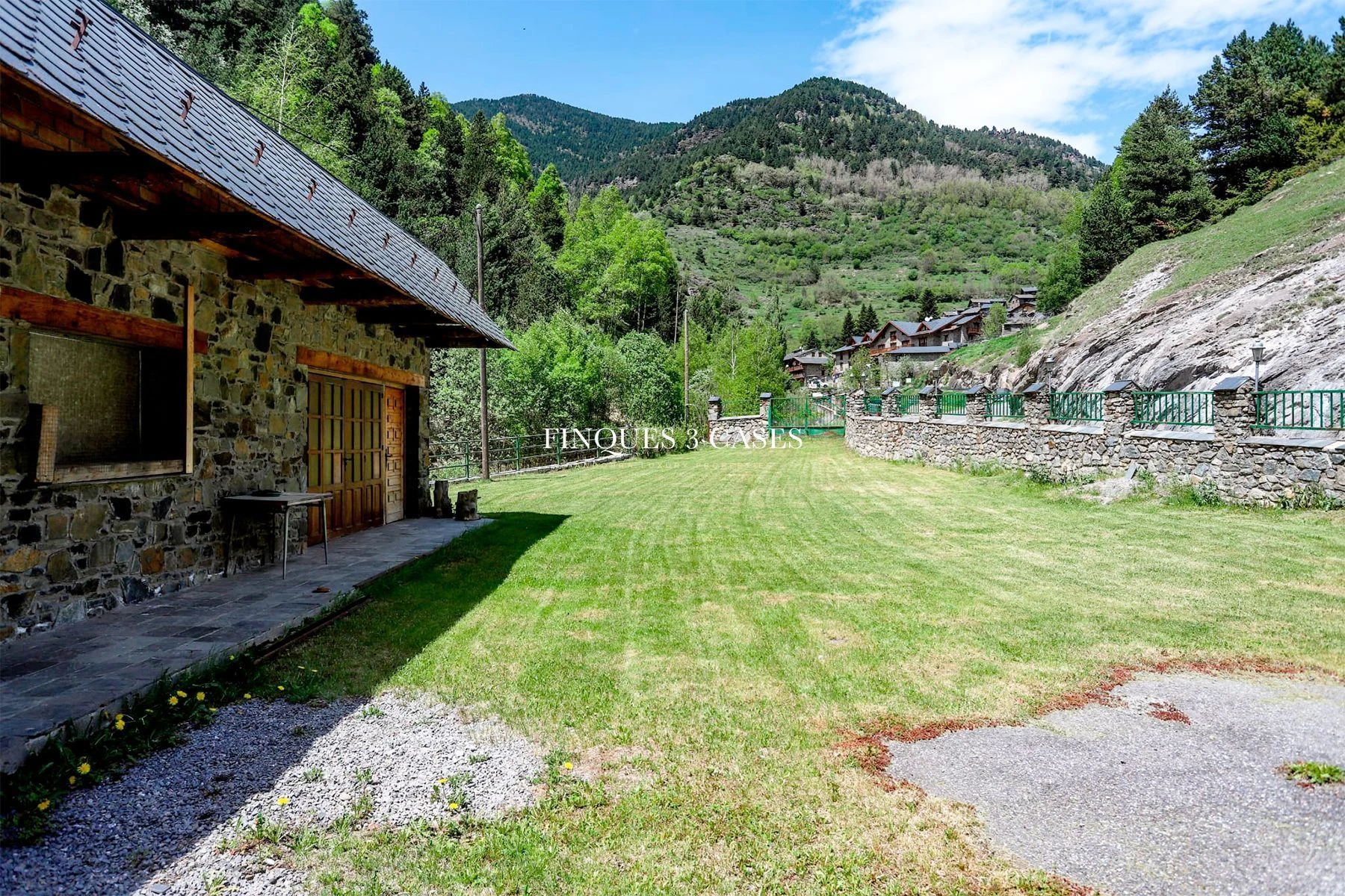 Maisonferme à achater à Os de Civis 33