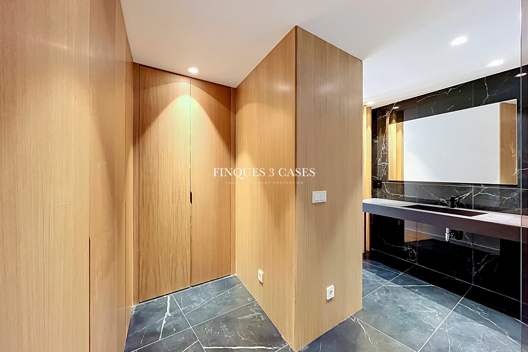 Piso de estilo único para comprar en Ordino 18