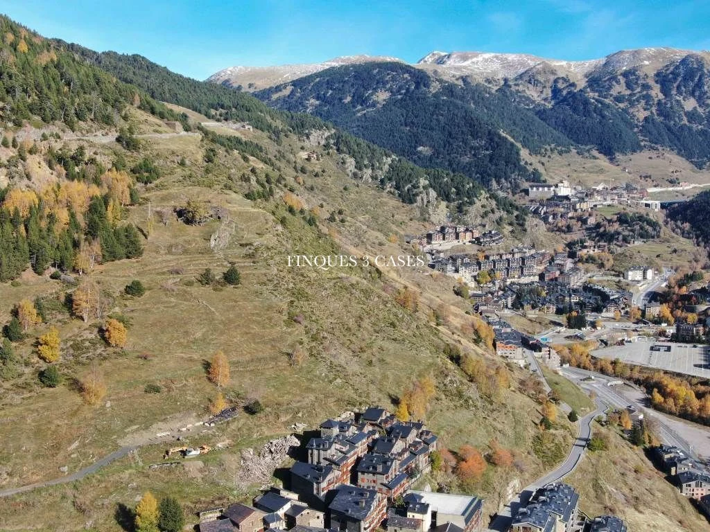 Urban land for sale in Ransol 3