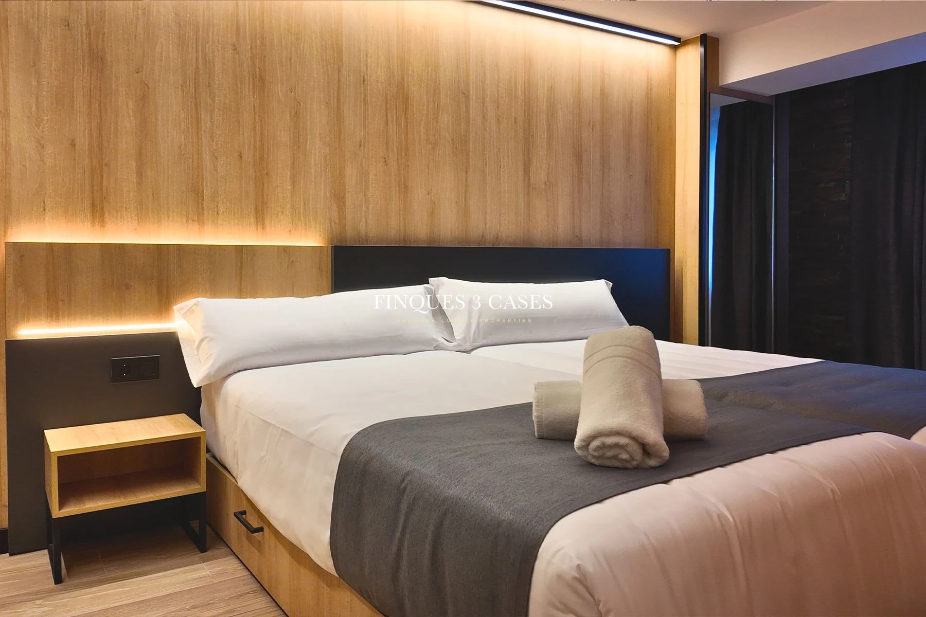 Hôtel exclusif entièrement rénové à vendre à Pas de la Casa 9