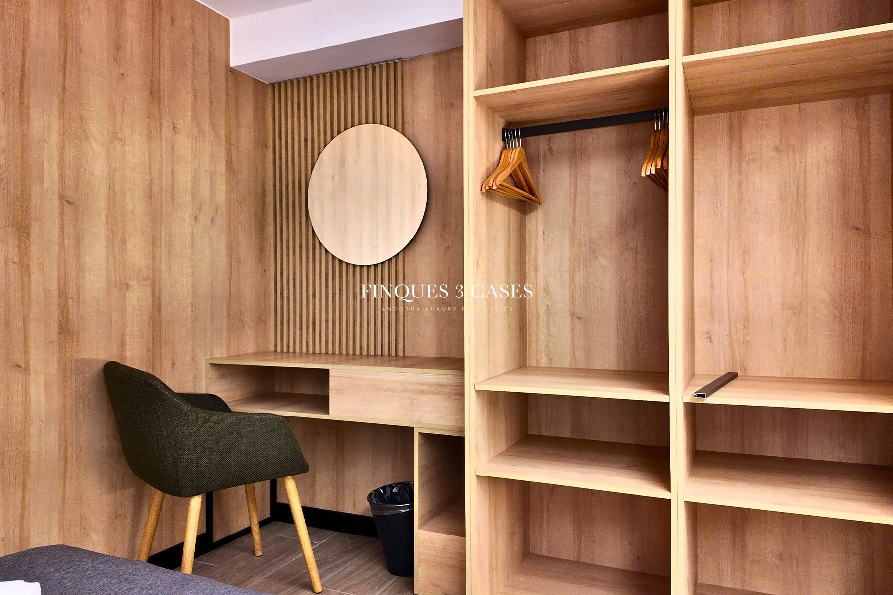 Hôtel exclusif entièrement rénové à vendre à Pas de la Casa 16