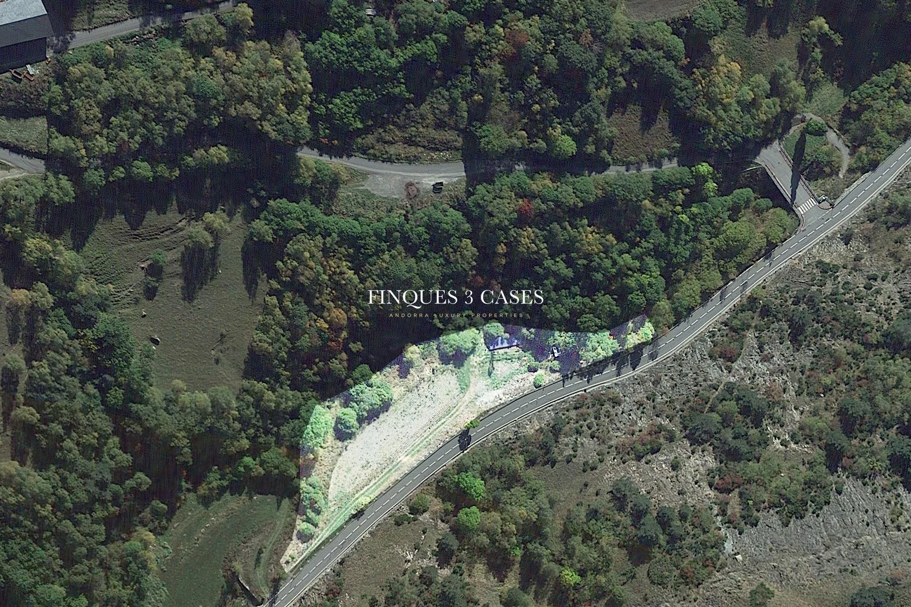 Terreno a pie de carretera para comprar en Pal