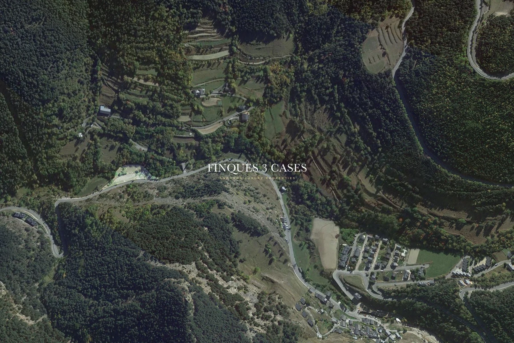 Terreno a pie de carretera para comprar en Pal 7
