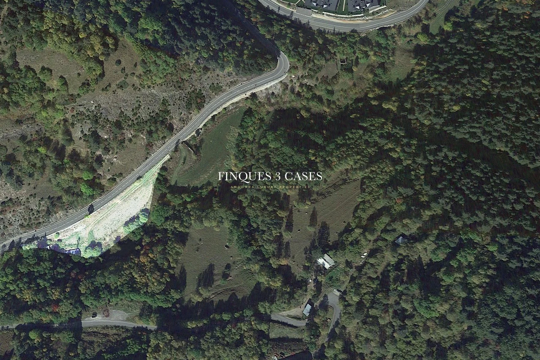 Terreno a pie de carretera para comprar en Pal 6