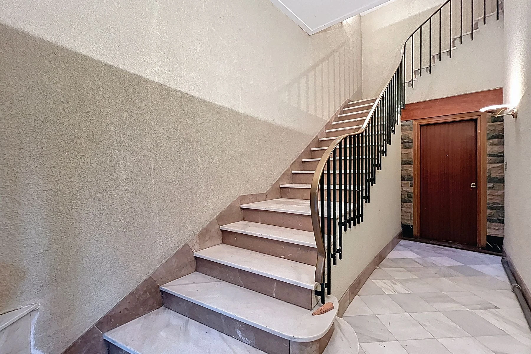 5-bedroom building for sale in Sant Julià de Lòria · 2 of 41