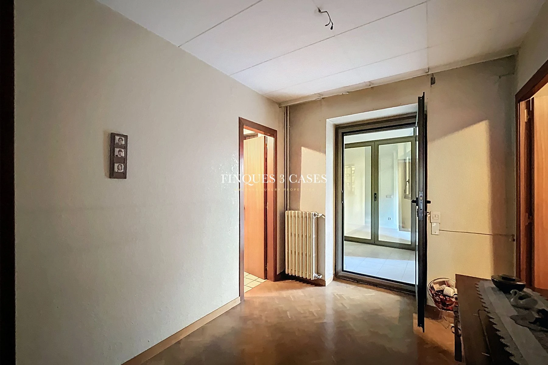 Edificio singular en venta en el centro de Sant Julià de Lòria 13