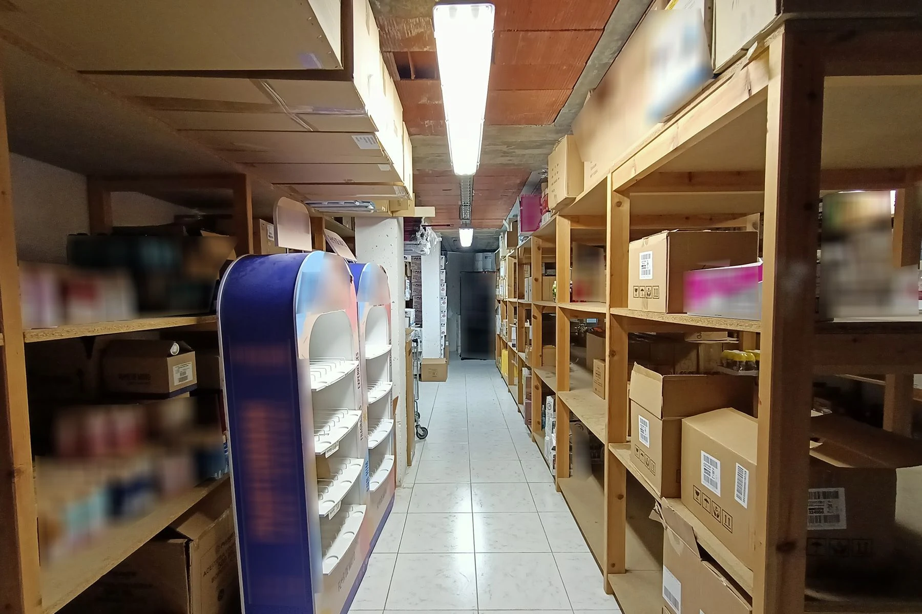 Commercial premises for sale in Encamp · 13 of 14