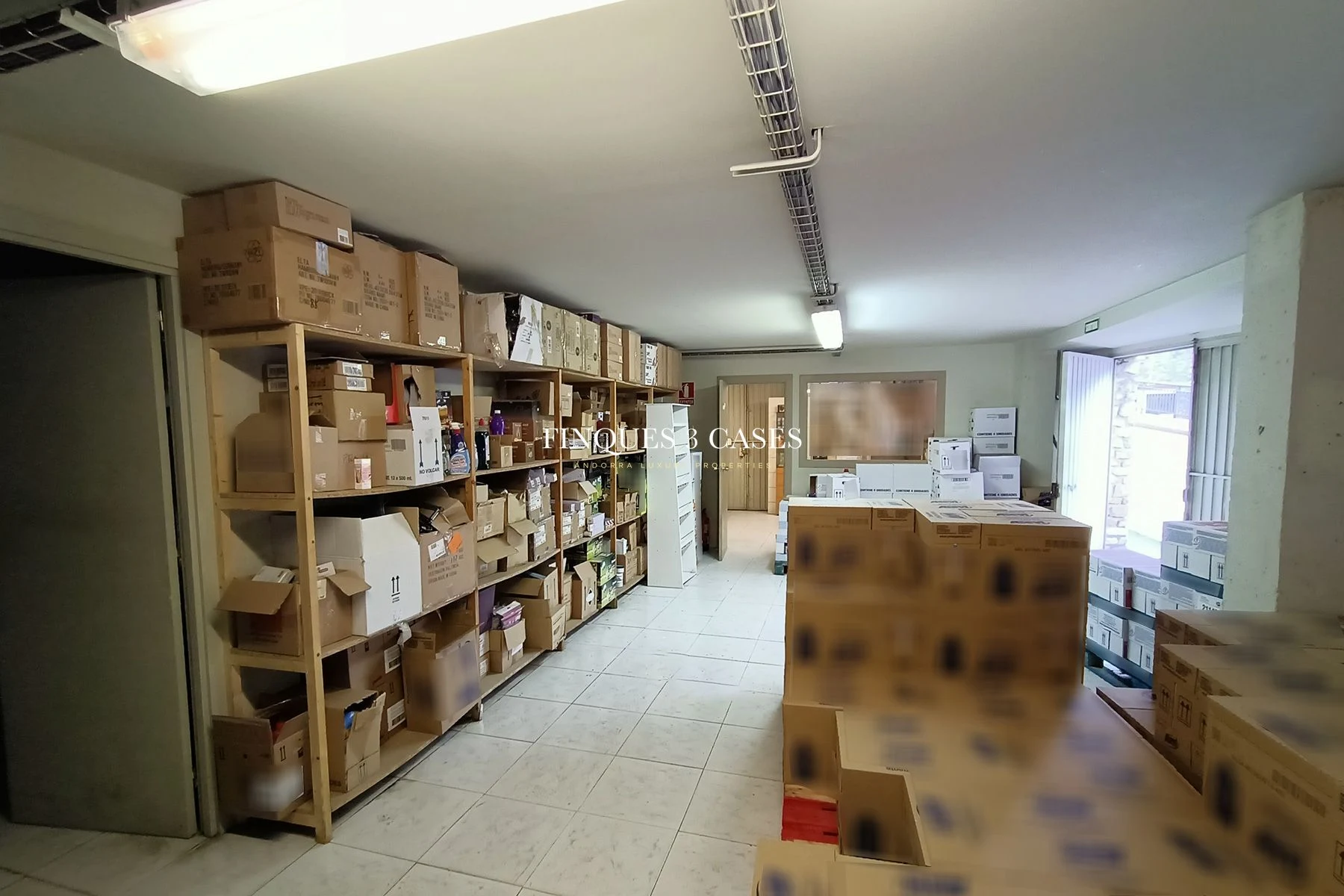Traspaso de negocio y compra de local en Encamp