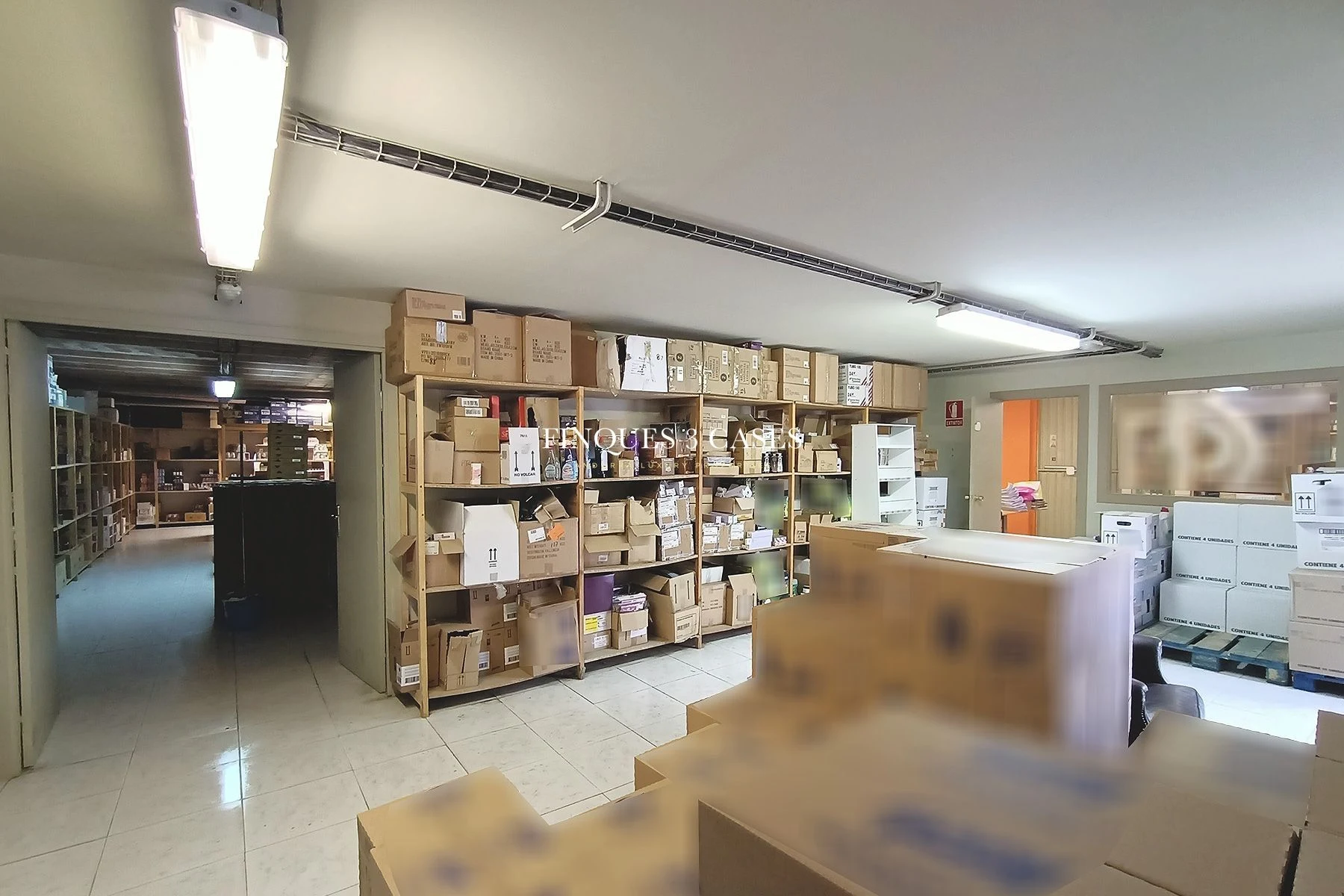 Cession d'entreprise et achat de locaux à Encamp 4
