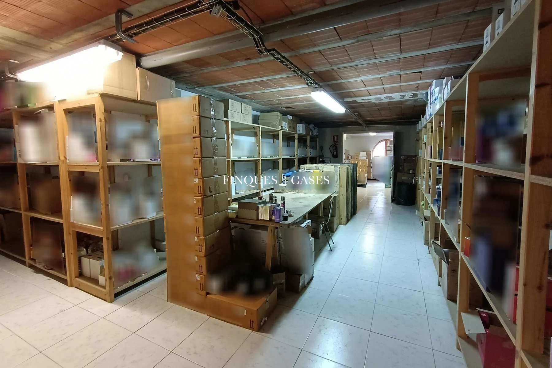 Cession d'entreprise et achat de locaux à Encamp 9
