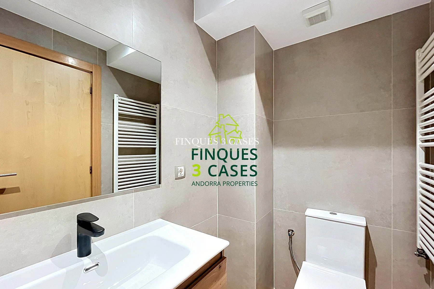 Appartement de 2 Chambres à Louer à Pleta de Soldeu 25