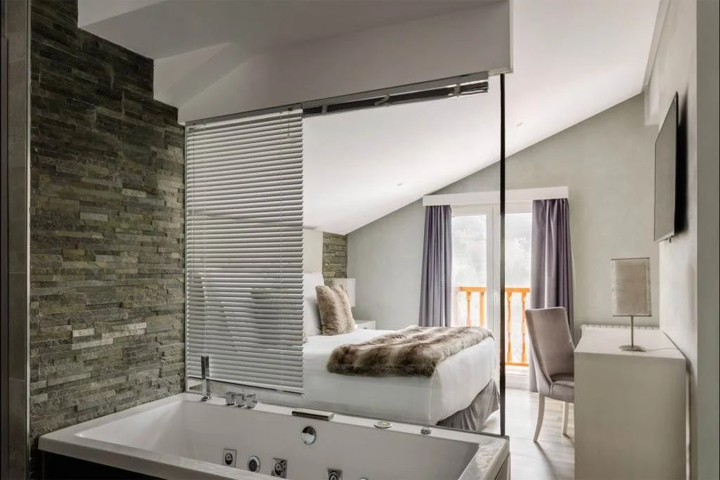 Hotel per comprar a Os de Civis