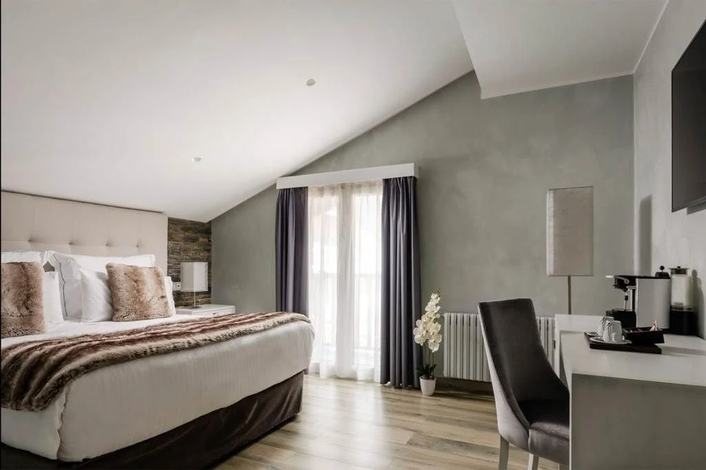 Hotel per comprar a Os de Civis