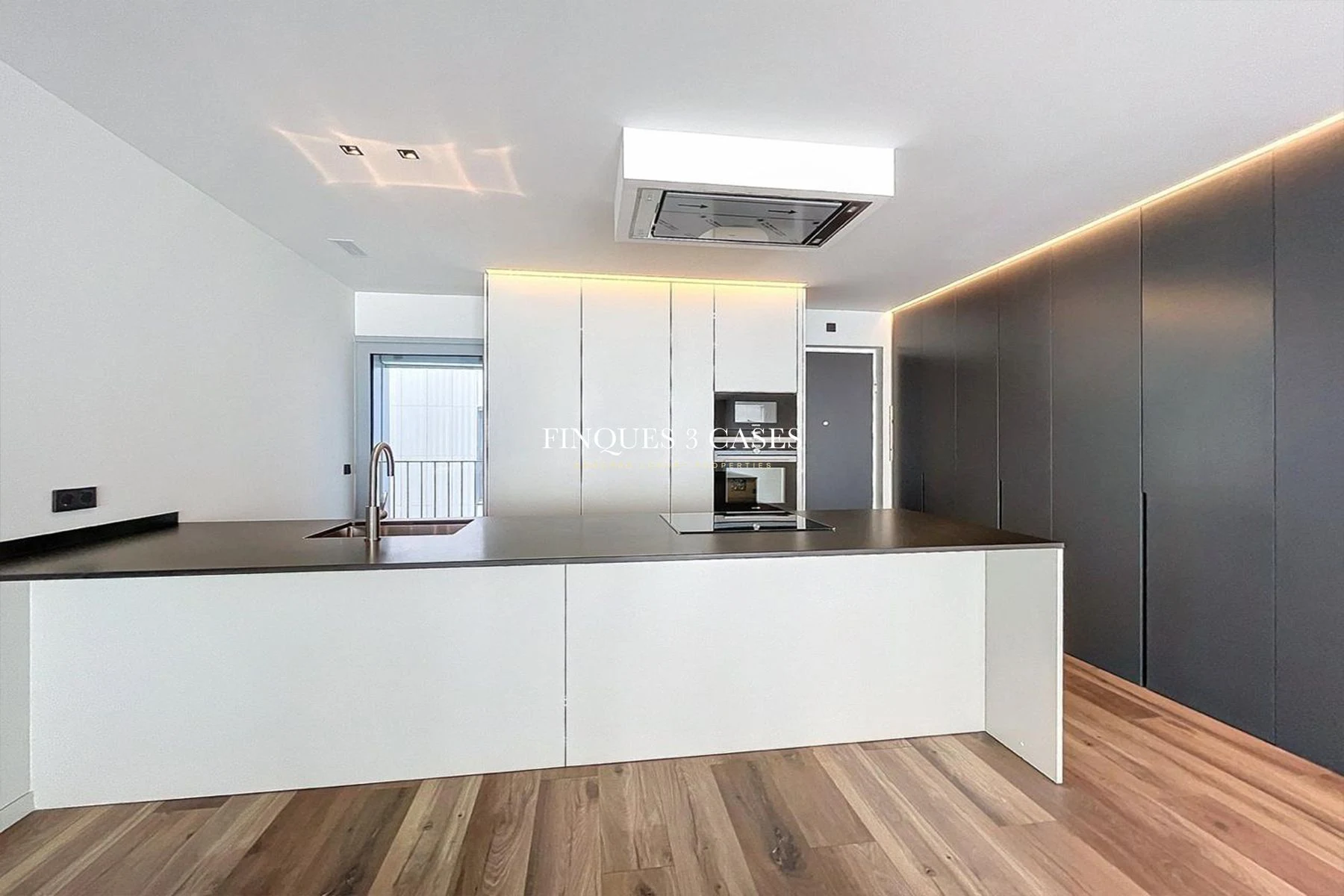 Exclusivo piso para comprar en el centro de Andorra la Vella 6