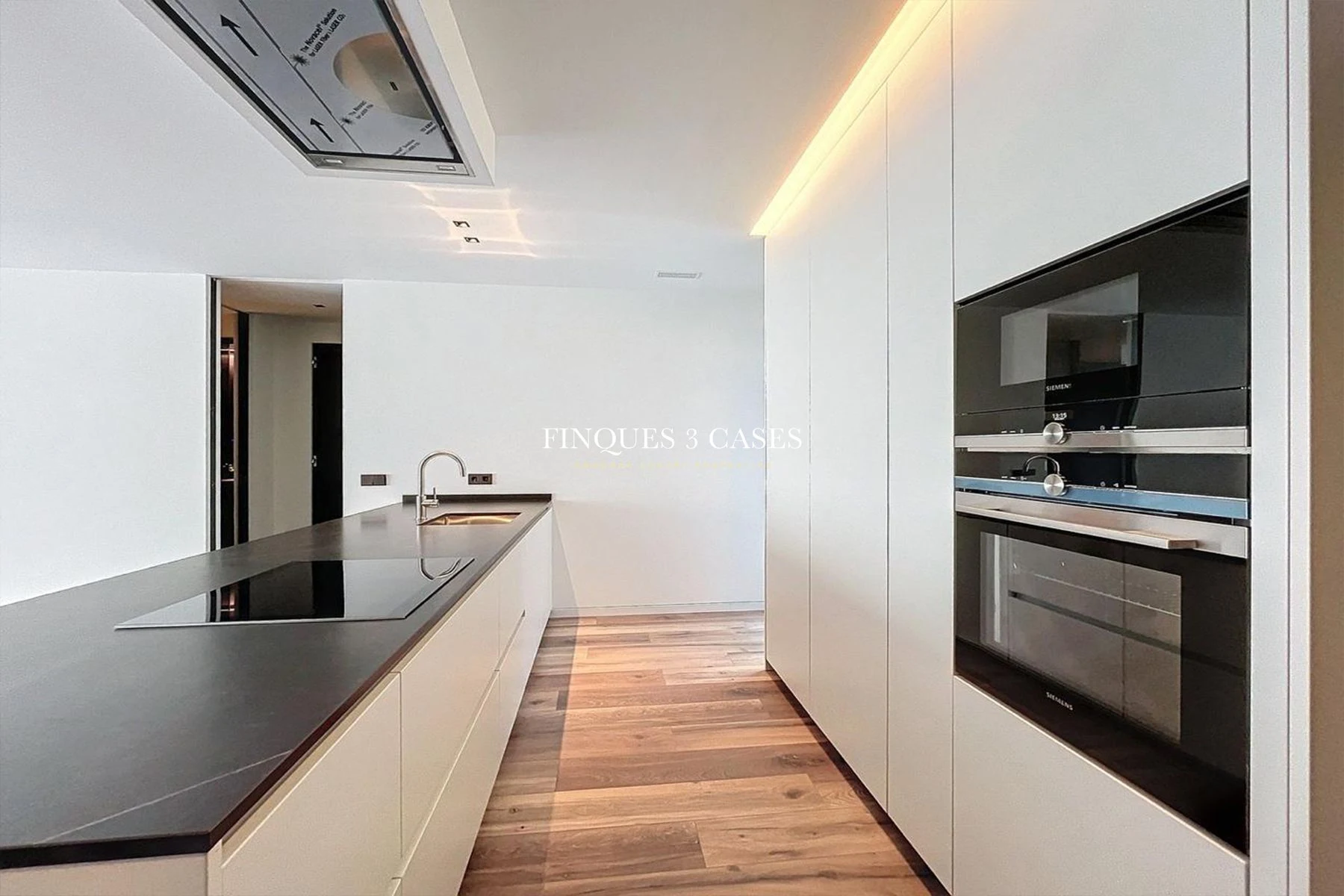 Exclusivo piso para comprar en el centro de Andorra la Vella 10