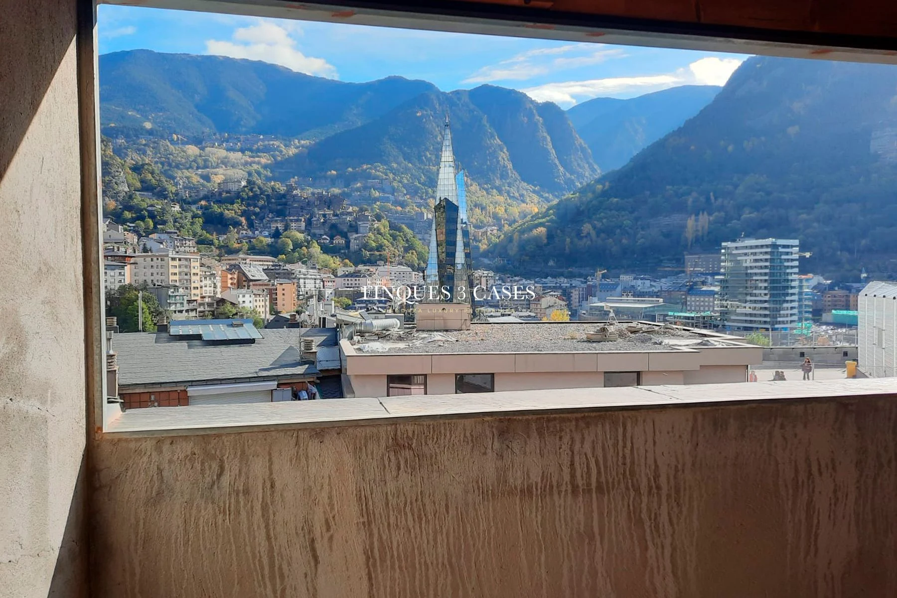 Double floor to rent as a professional office in Escaldes 8
