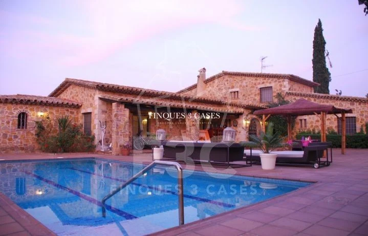 Chalet à acheter à la Costa Brava, Girona 3
