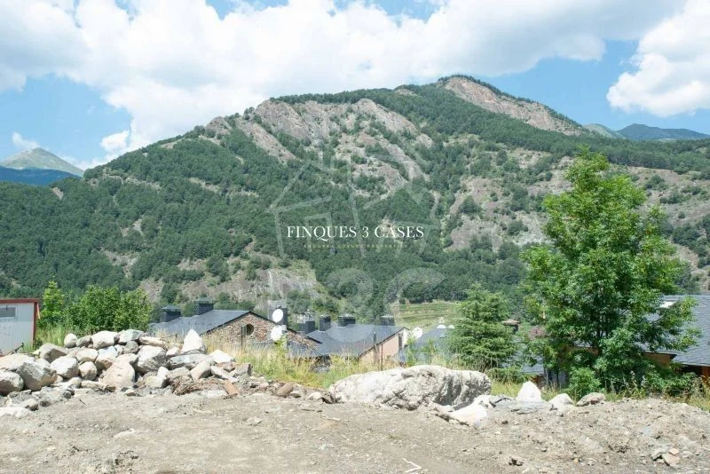 Building land for sale in Ordino 4