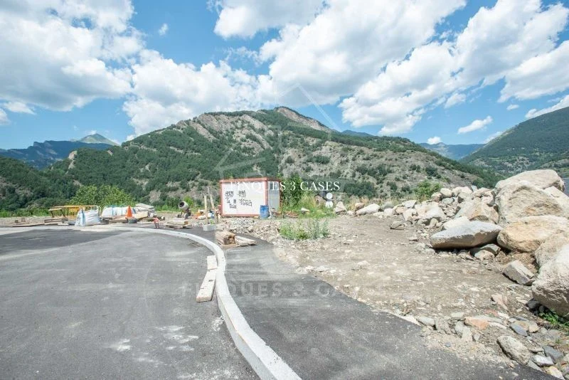Building land for sale in Ordino 9