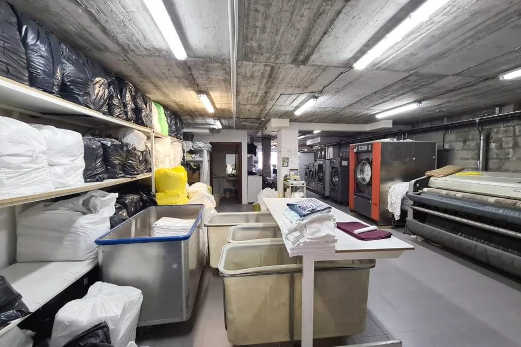 Bugaderia industrial per traspassar a Incles