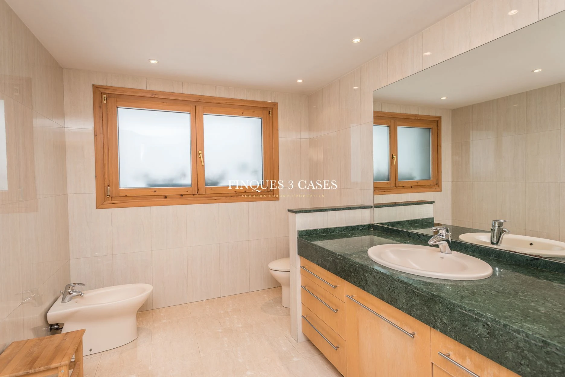 Exclusivo chalet para comprar ubicado en una zona privilegiada de Pal 11