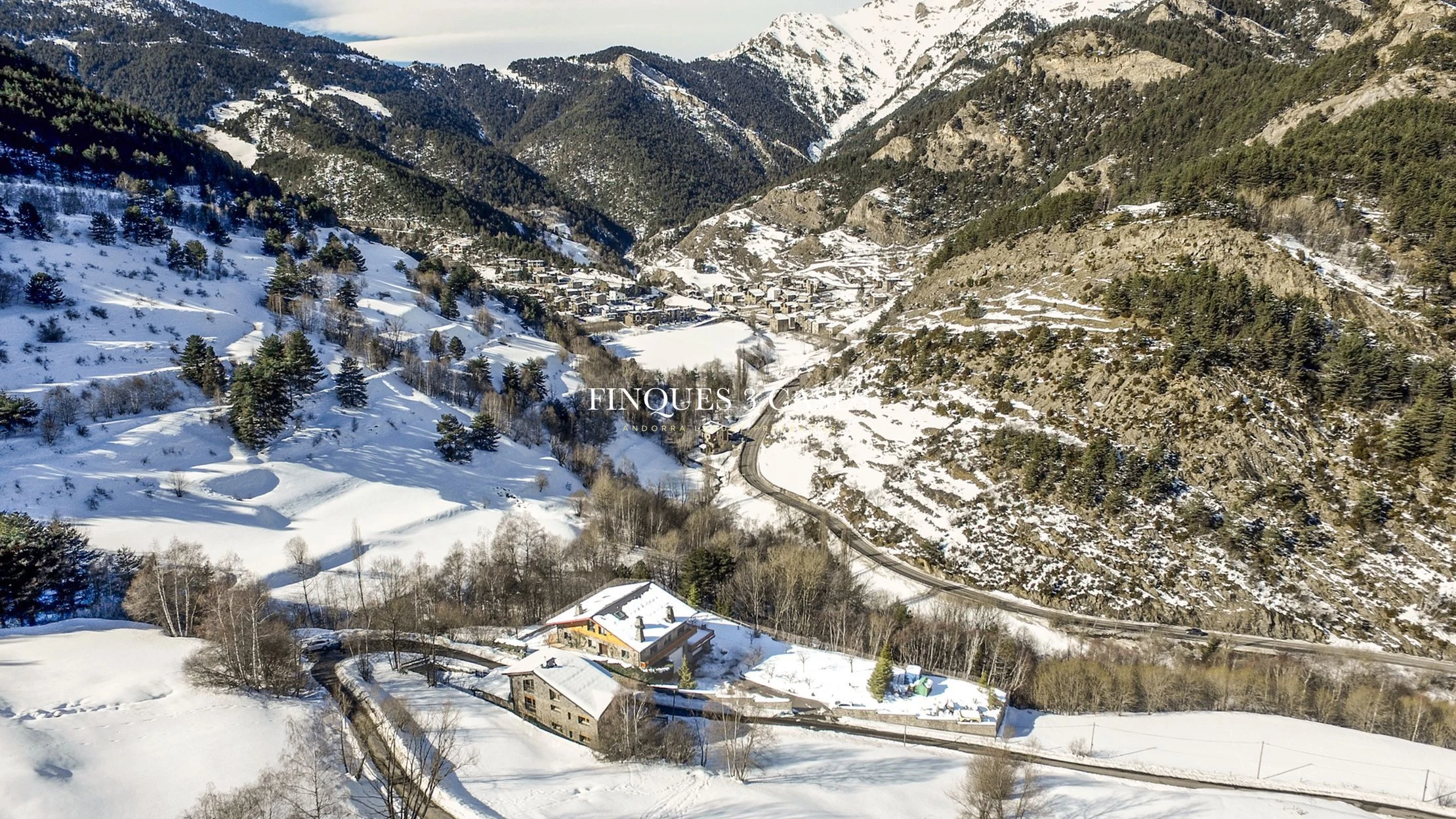 Exclusivo chalet para comprar ubicado en una zona privilegiada de Pal 16