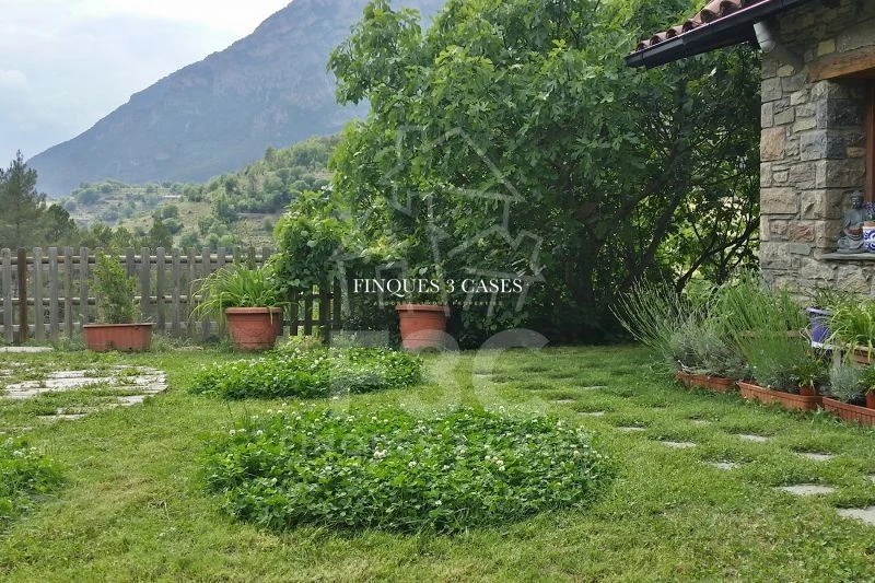 Discreet rustic property in Arsèguel 4