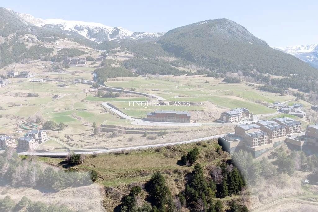 Land + Project to buy in Canillo 2