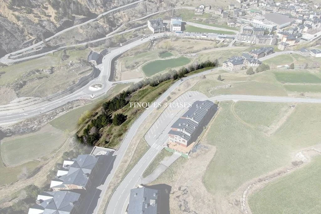 Land + Project to buy in Canillo 7