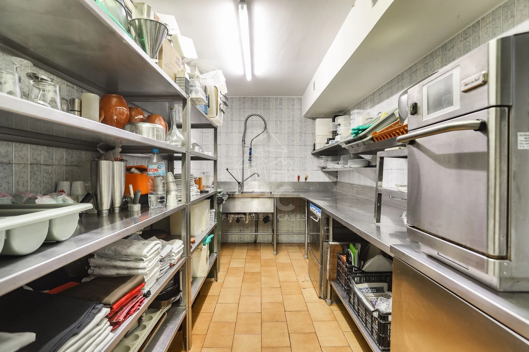 Commercial premises for sale in Andorra la Vella · 17 of 19