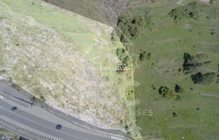 Urban land for sale in Canillo 2