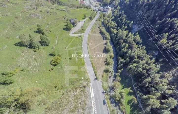 Urban land for sale in Canillo 3