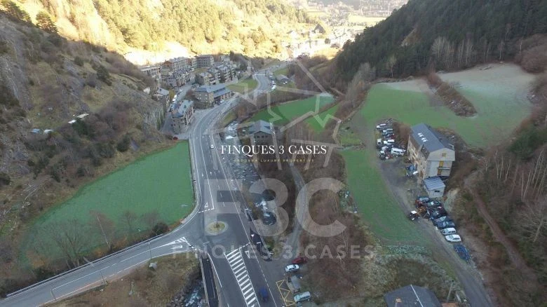 Building plot for sale in Ordino 3