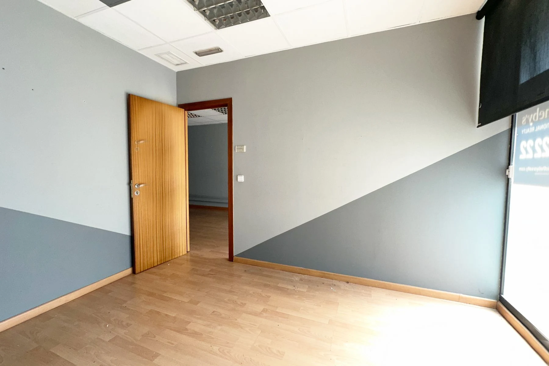 Commercial premises for sale in Encamp · 4 of 9