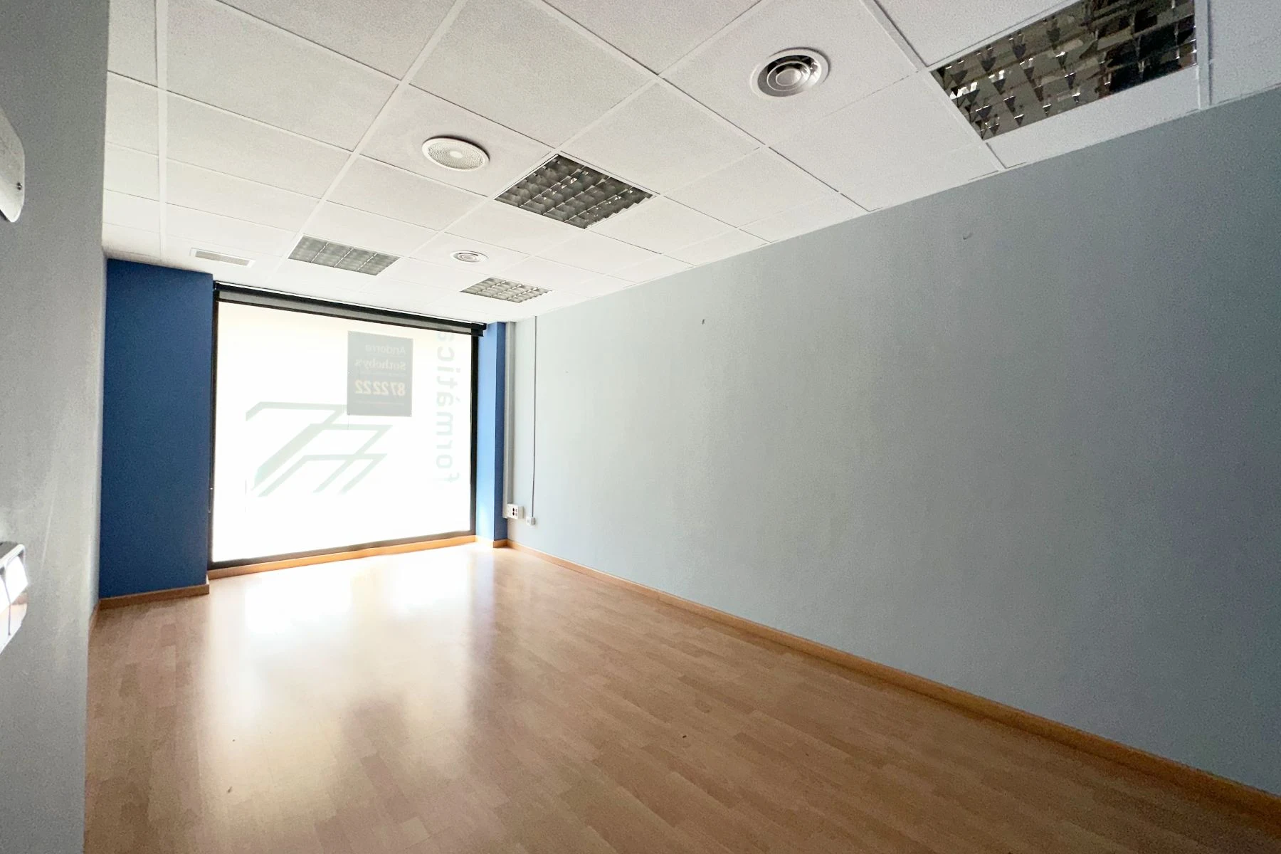 Commercial premises for sale in Encamp · 5 of 9