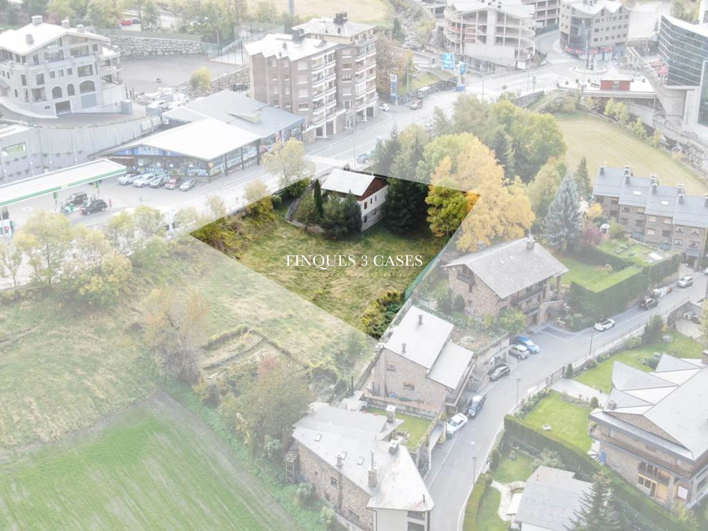 Plot with Chalet for sale in Encamp 4