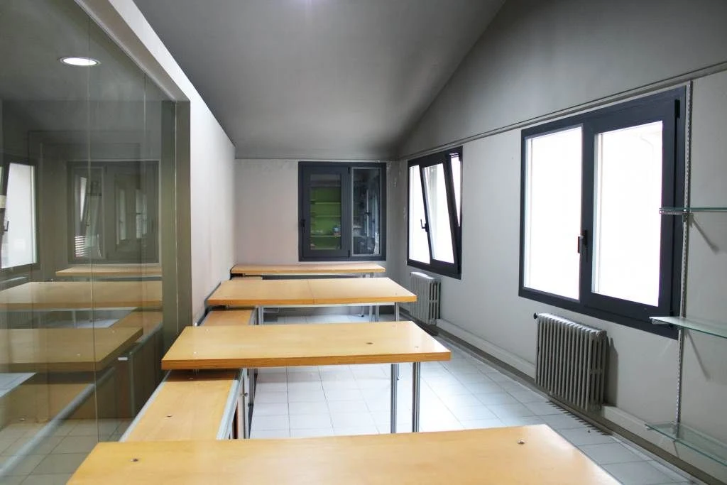 Nau amb parcel.la per comprar a Andorra la Vella