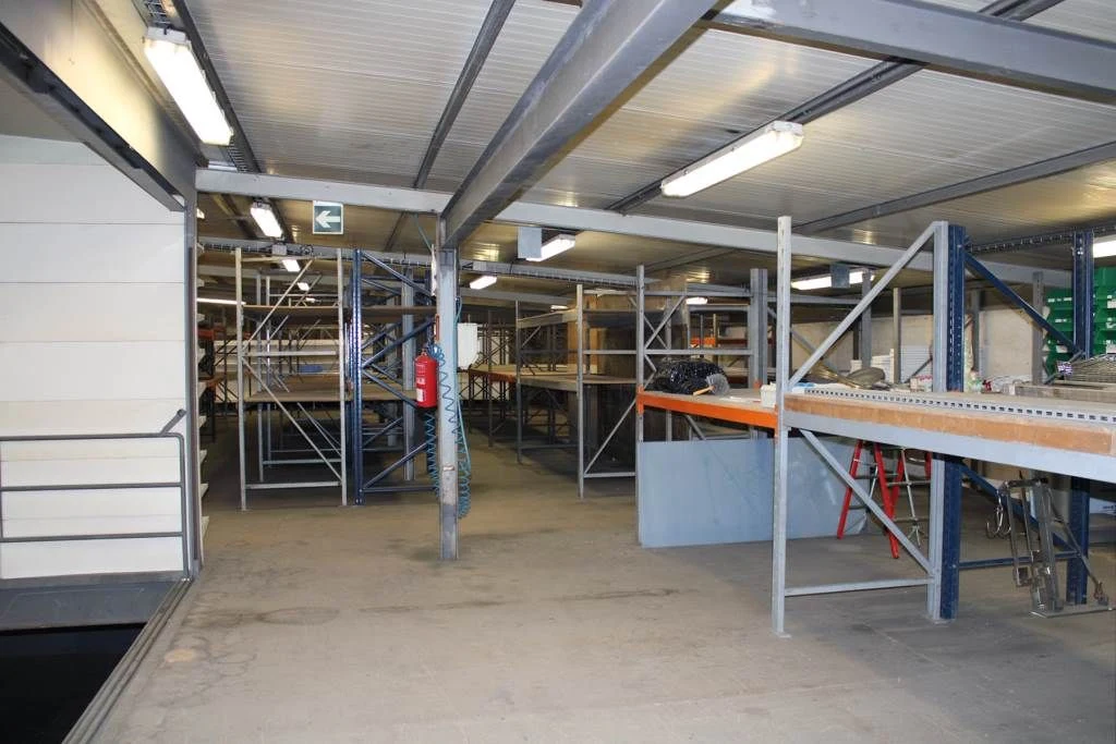 Nau amb parcel.la per comprar a Andorra la Vella