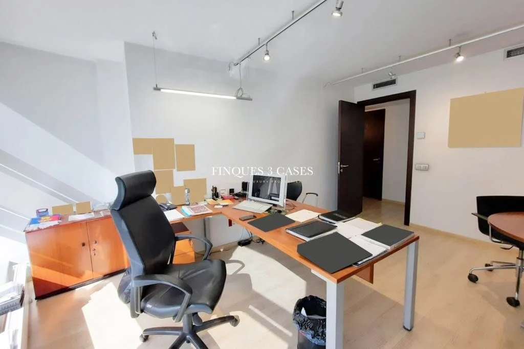 Bureau central à louer à Andorre-la-Vieille 5