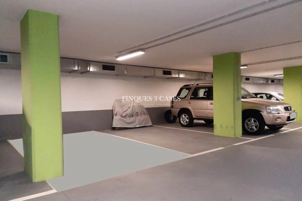 Bureau central à louer à Andorre-la-Vieille 21