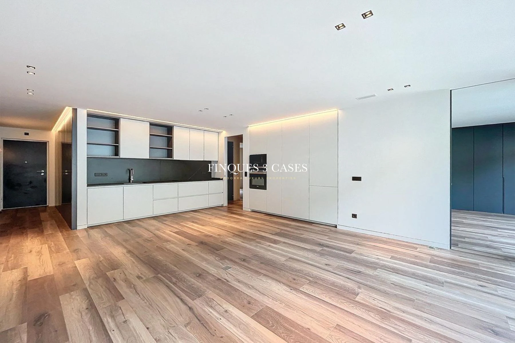 Exclusivo piso para comprar en el centro de Andorra la Vella 4