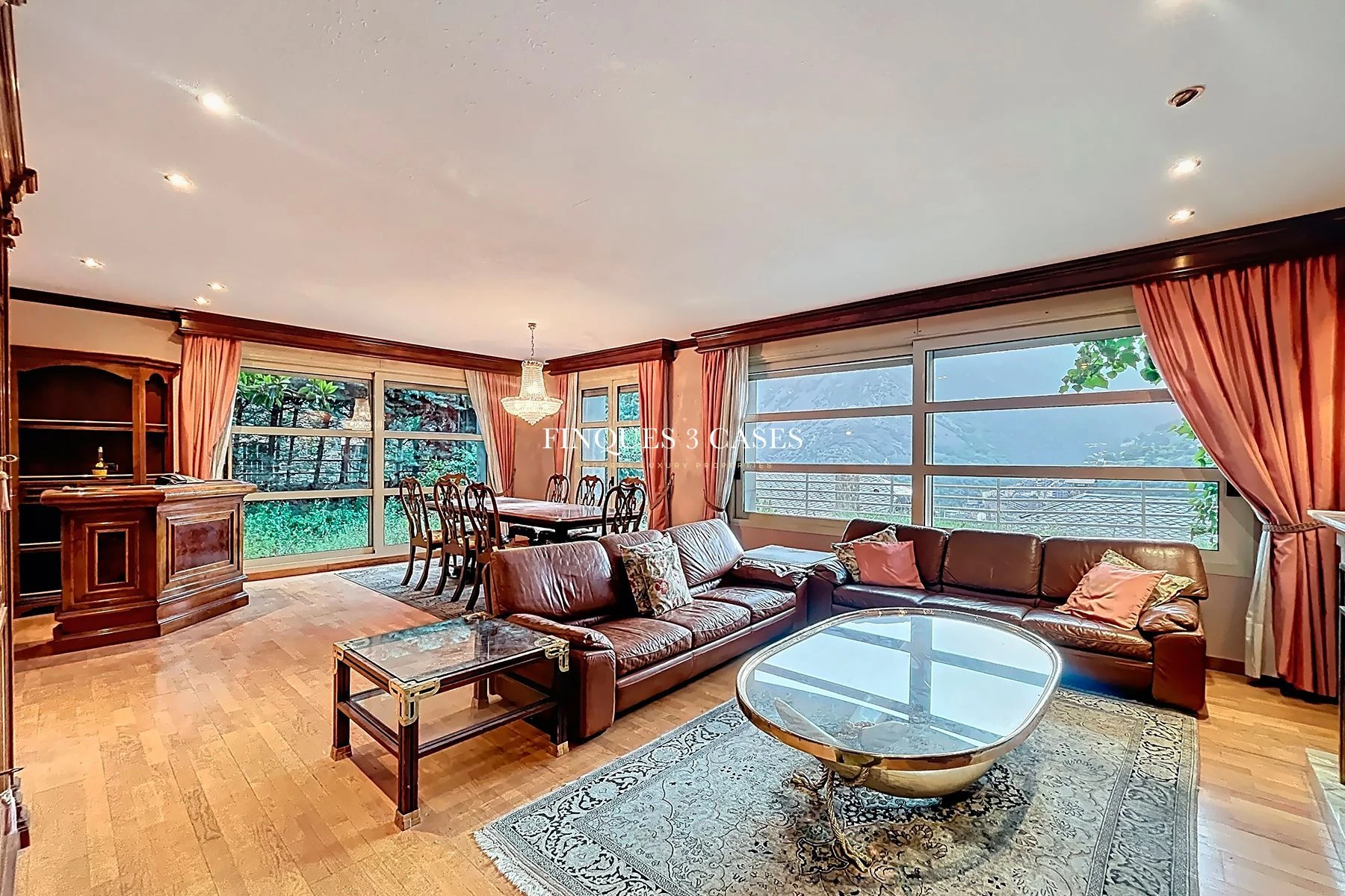 Large and Exclusive Chalet for Sale in Escaldes 2