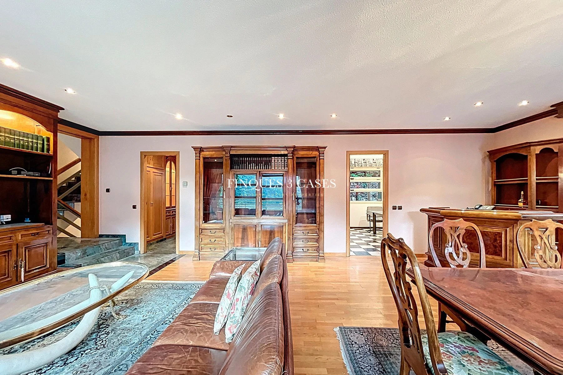 Large and Exclusive Chalet for Sale in Escaldes 5