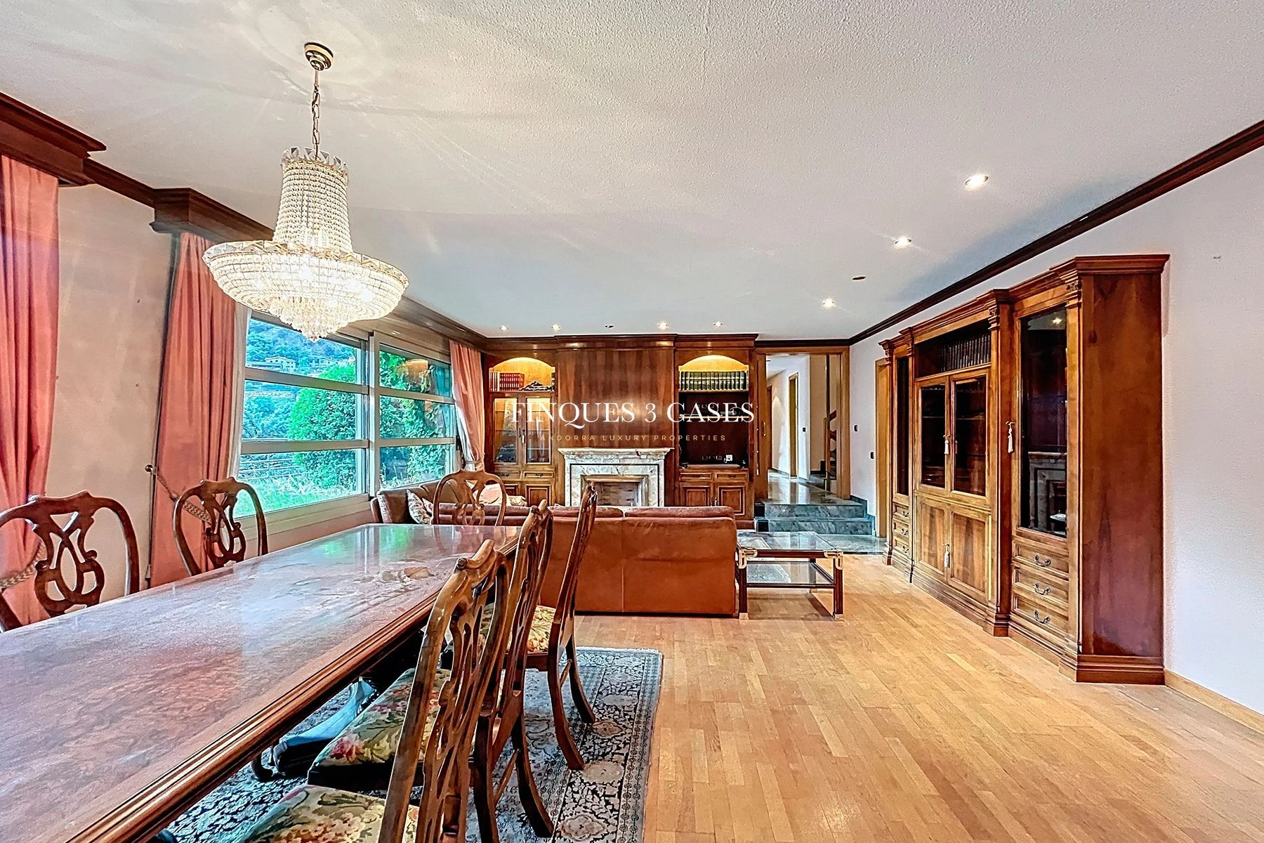 Large and Exclusive Chalet for Sale in Escaldes 7
