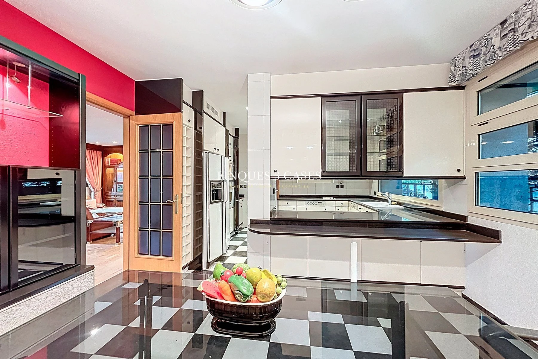 Large and Exclusive Chalet for Sale in Escaldes 11