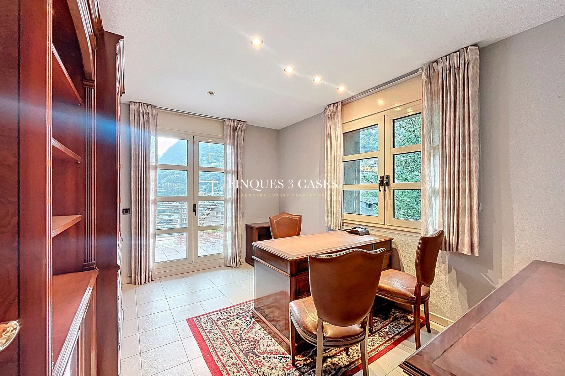 Large and Exclusive Chalet for Sale in Escaldes 17