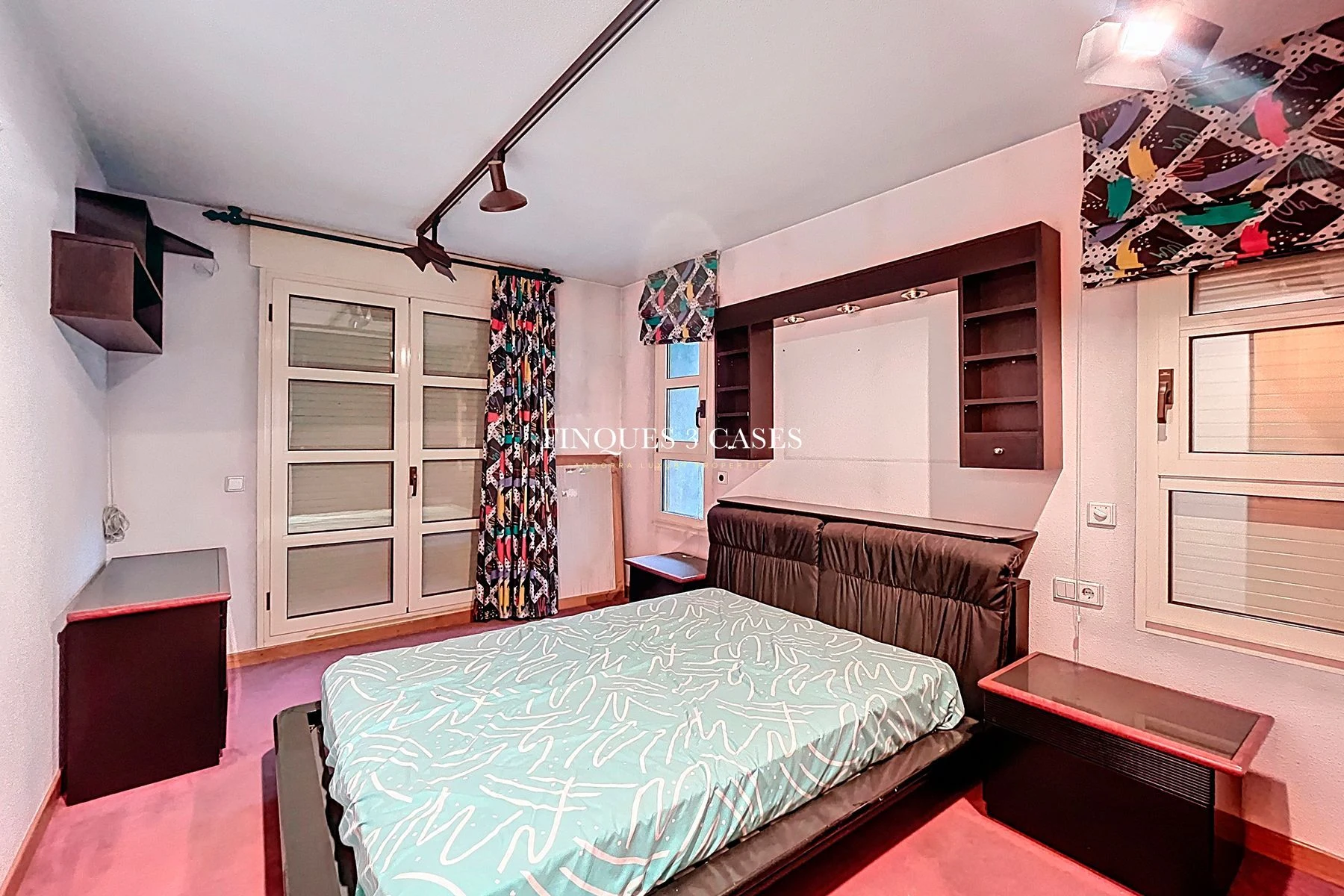 Large and Exclusive Chalet for Sale in Escaldes 44