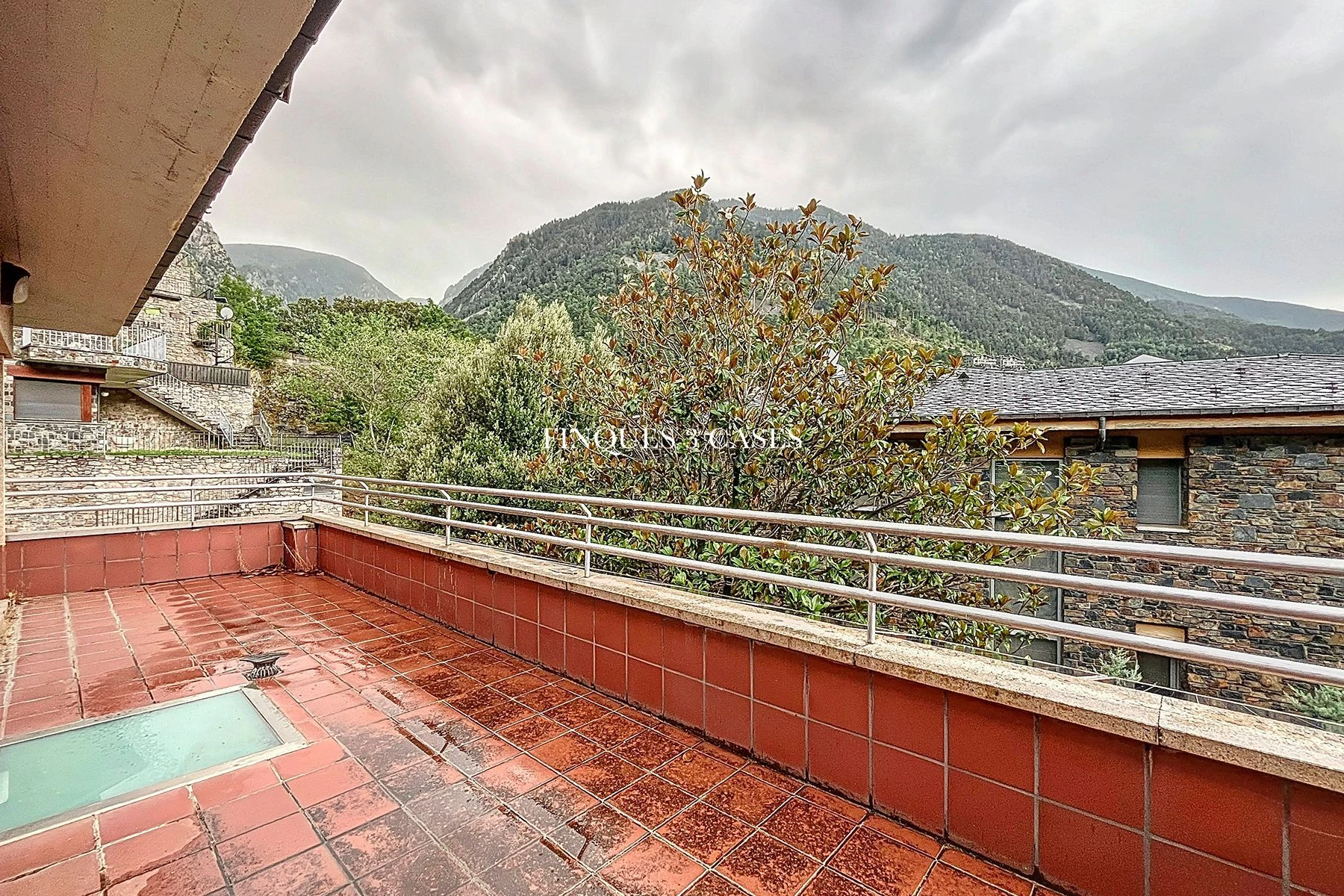Large and Exclusive Chalet for Sale in Escaldes 53