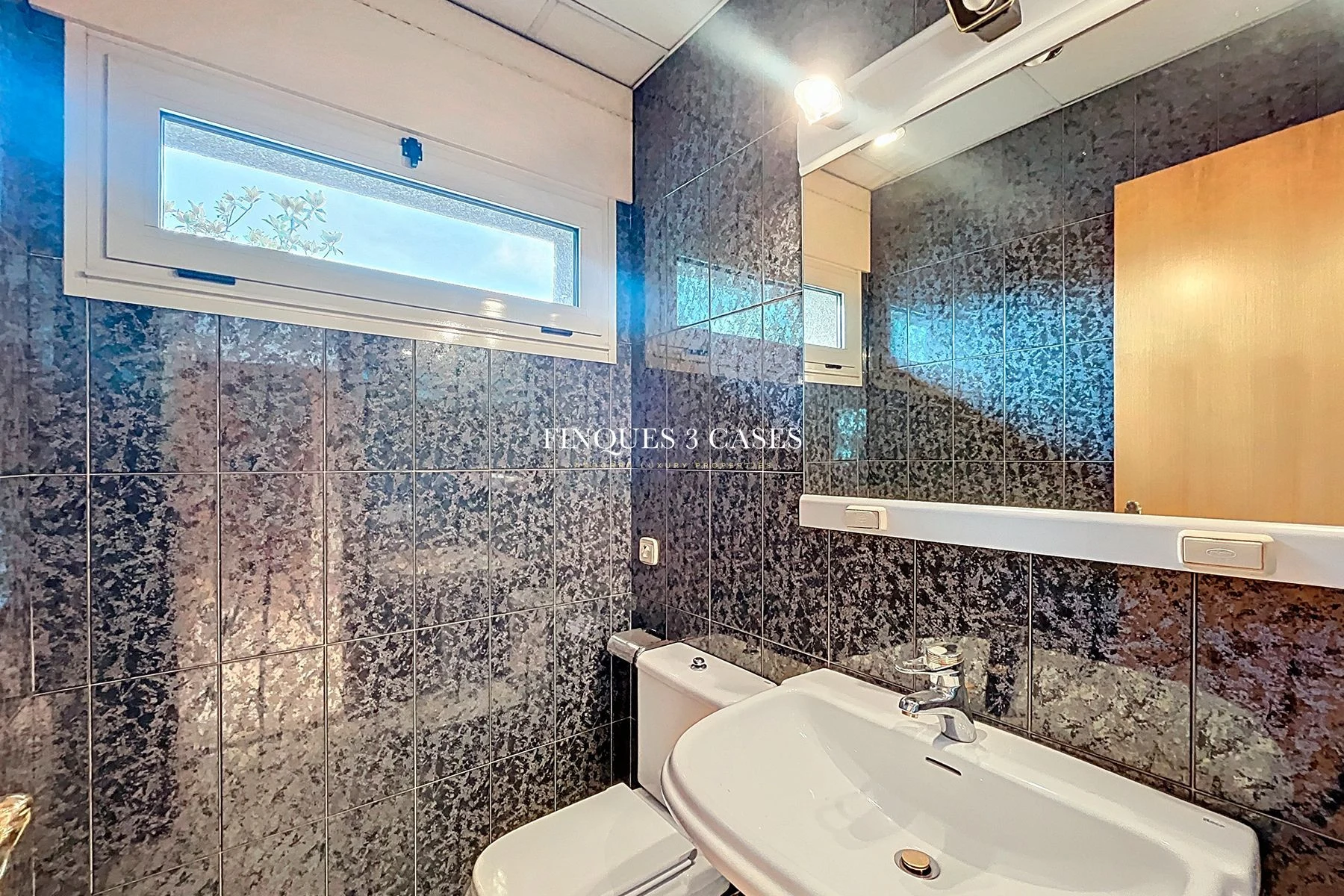 Large and Exclusive Chalet for Sale in Escaldes 54