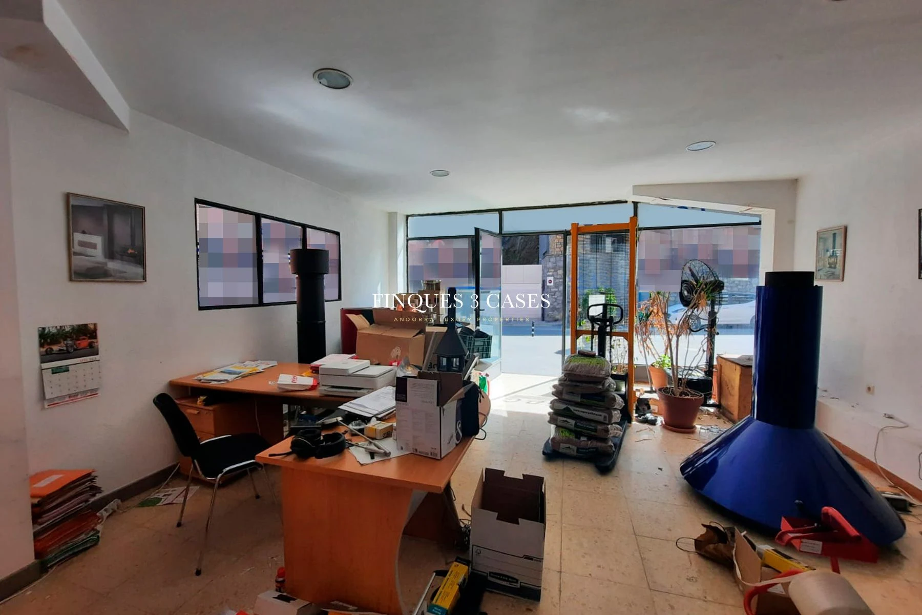 Commercial premises to buy in Sant Julià 2